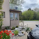 Mariett Kodumajutus Kuressaare