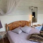 Homestay Mariett *