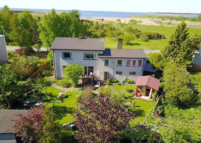 Mariett * Kuressaare